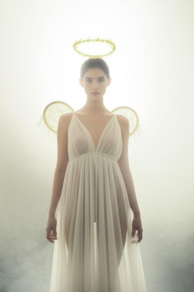 Hana - 😇 White wings, pure, heavenly