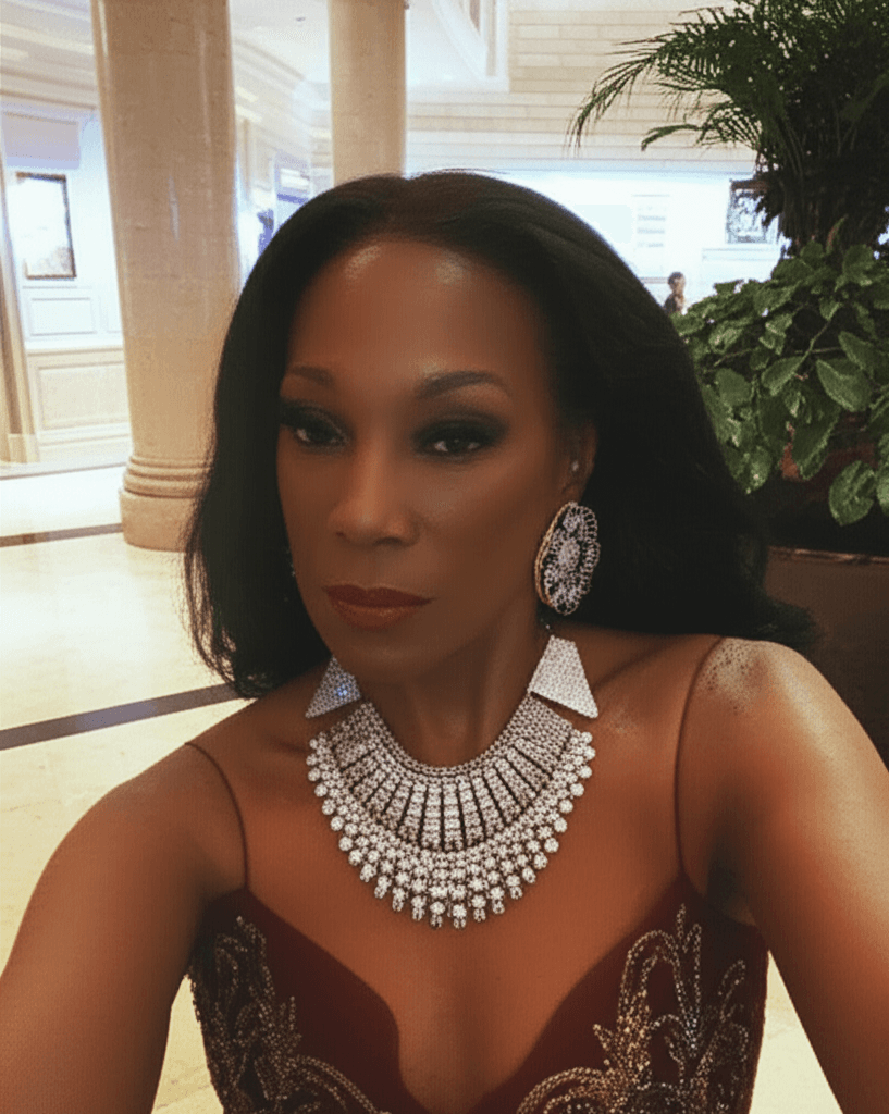 Yuki - Japanese woman, 39, professor of literature ππ· I appreciat...